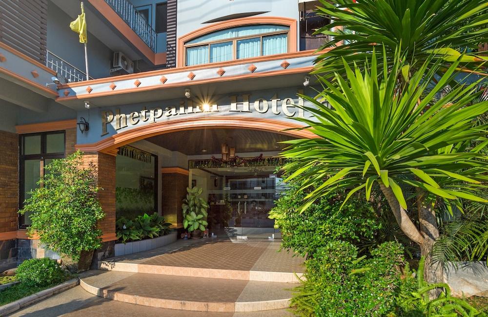 Krabi Phetpailin Hotel Екстер'єр фото